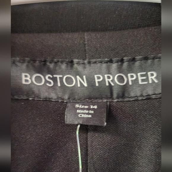 Boston Proper Black Jacket with White Piping - Picture 5 of 6